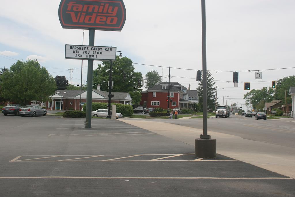 Fountain Inn Van Wert Extérieur photo